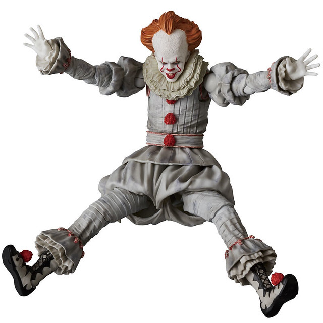 MAFEX Pennywise (IT)
