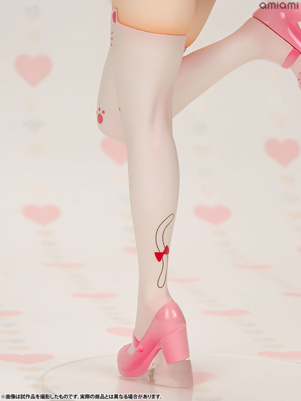DreamTech Girls und Panzer Saori Takebe [Valentine Apron] 1/7 Complete Figure (WAVE)
