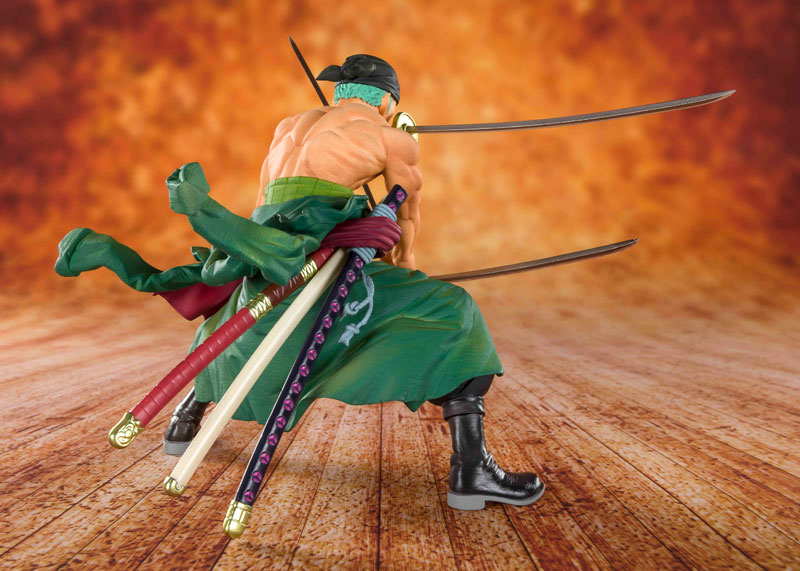 Figuarts ZERO Pirate Hunter Zoro (ONE PIECE) BANDAI SPIRITS