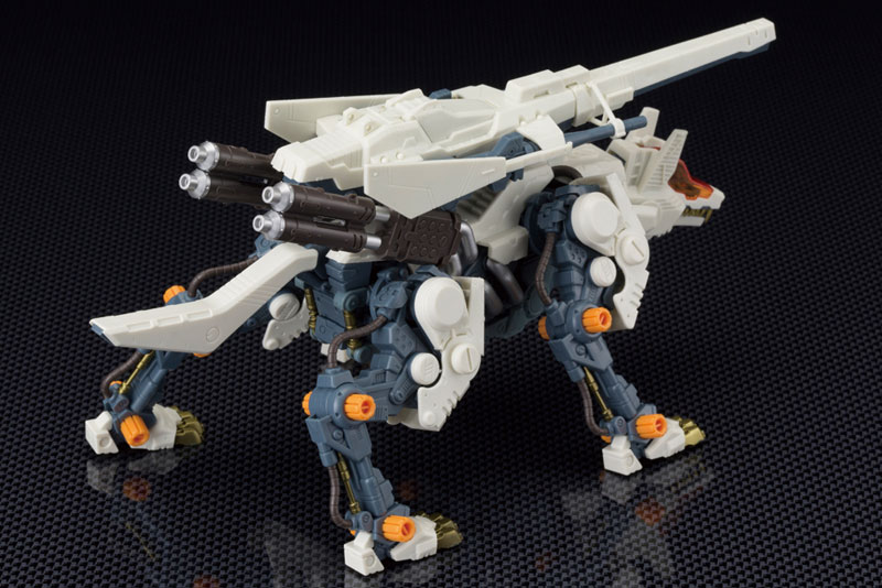 HMM ZOIDS 1/72 RHI-3 Command Wolf (Kotobukiya)