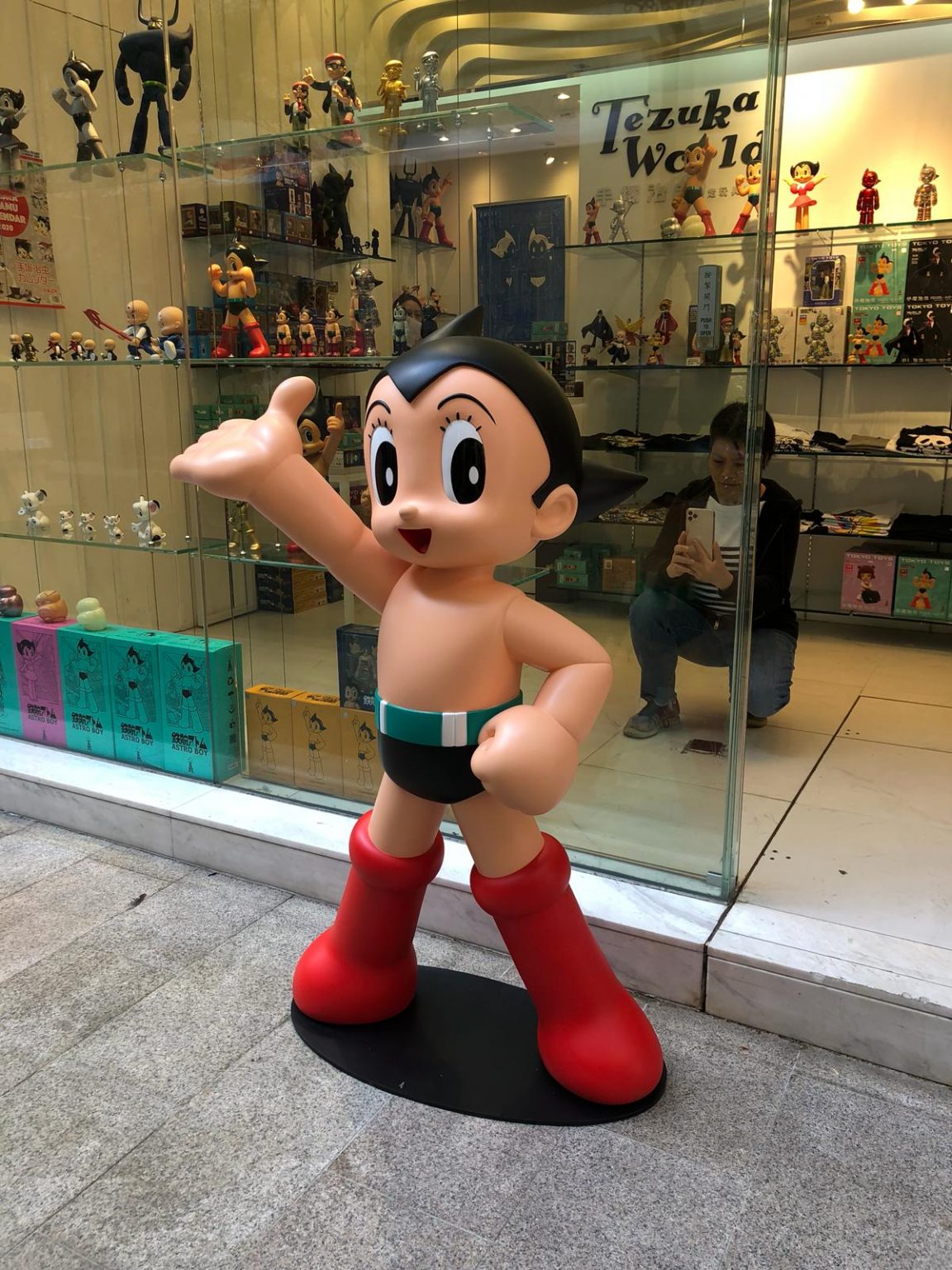 TOKYO TOYS Astro Boy Fiberglass 1/1 Statue