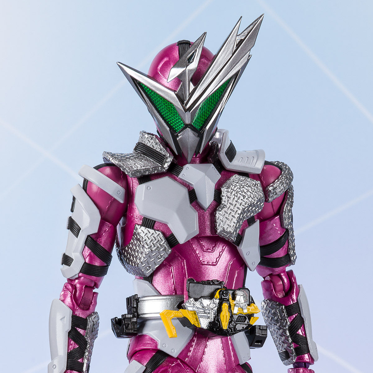 SHFiguarts Kamen Rider Jin Flying Falcon (Premium Bandai)