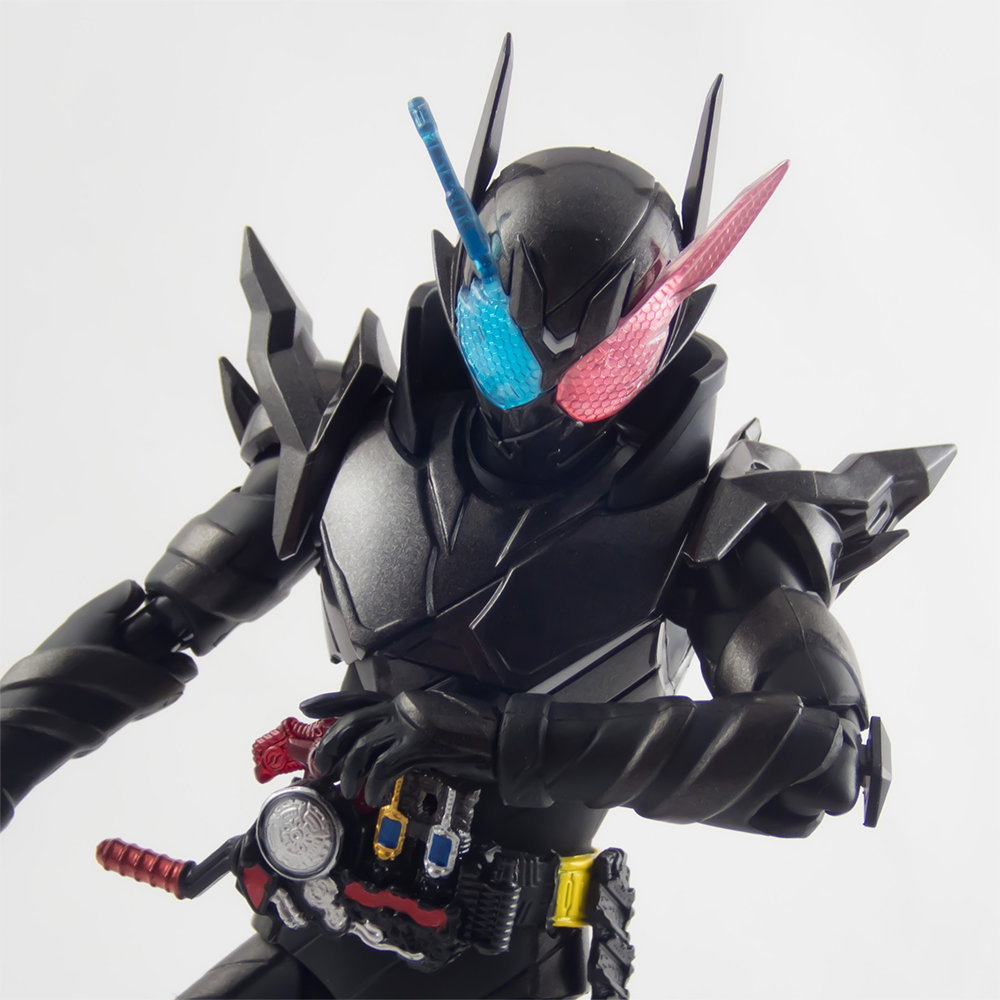 S.H. Figuarts Kamen Rider Build Tank Form (Bandai)