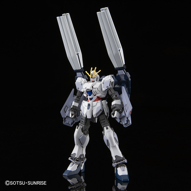 HG 1/144 RX-9 Narrative Gundam B Equipment