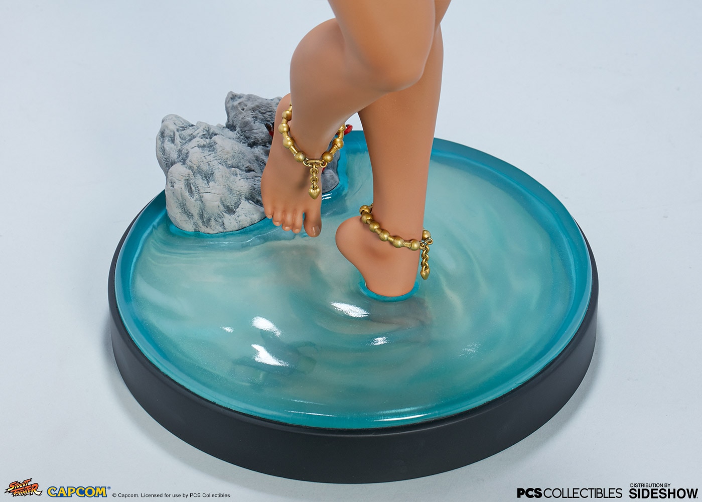 Laura Statue by Pop Culture Shock