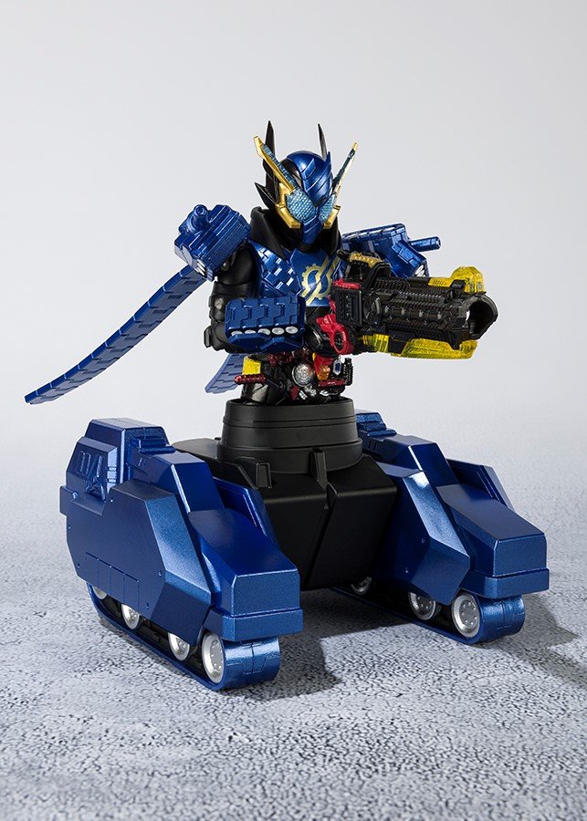 S.H. Figuarts Kamen Rider Build Tank Form (Bandai)