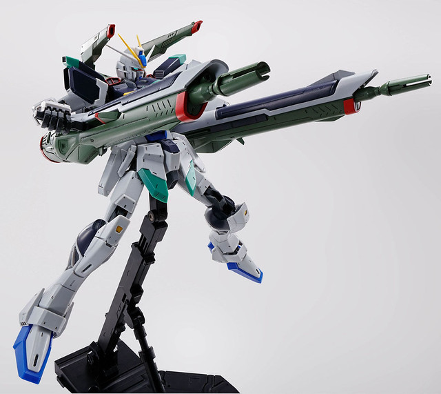 MG 1/100 Blast Impulse Gundam (Bandai)