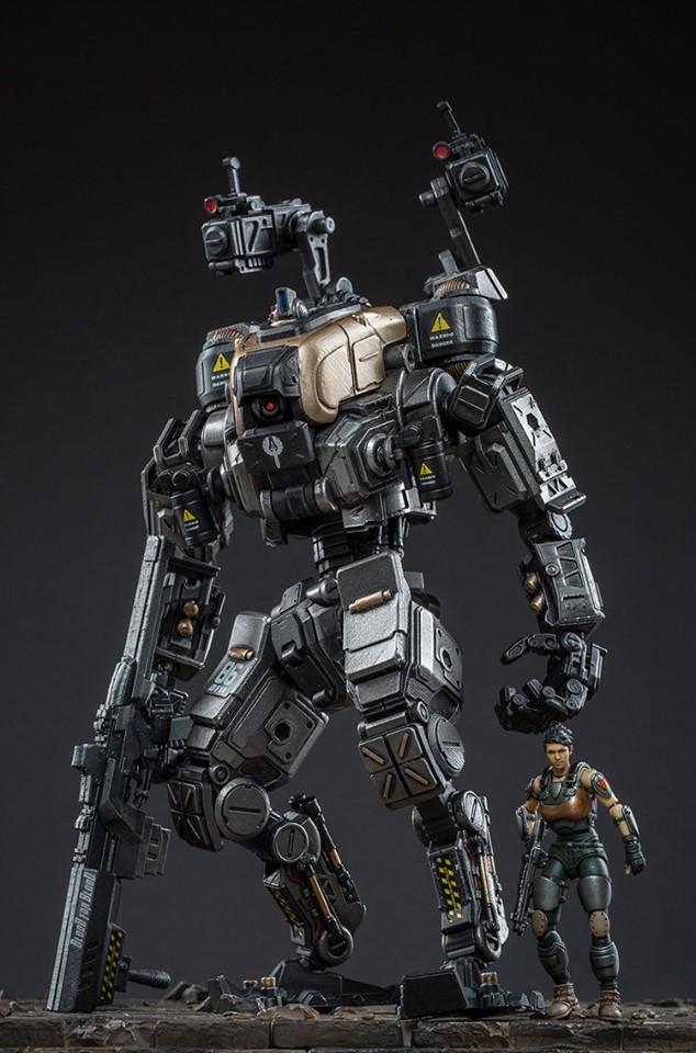 Ares 86 heavy attack machine armour medium. Silver black version (JOYTOY)