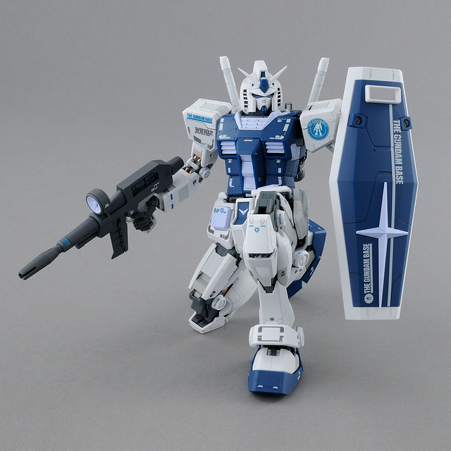 MG 1100 RX-78-2 Gundam Ver.3.0 [Gundam Base Color]