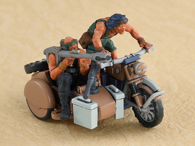 COMBAT ARMORS MAX 23 Fang of the Sun Dougram Abitate F44D Desert Gunner 1/72