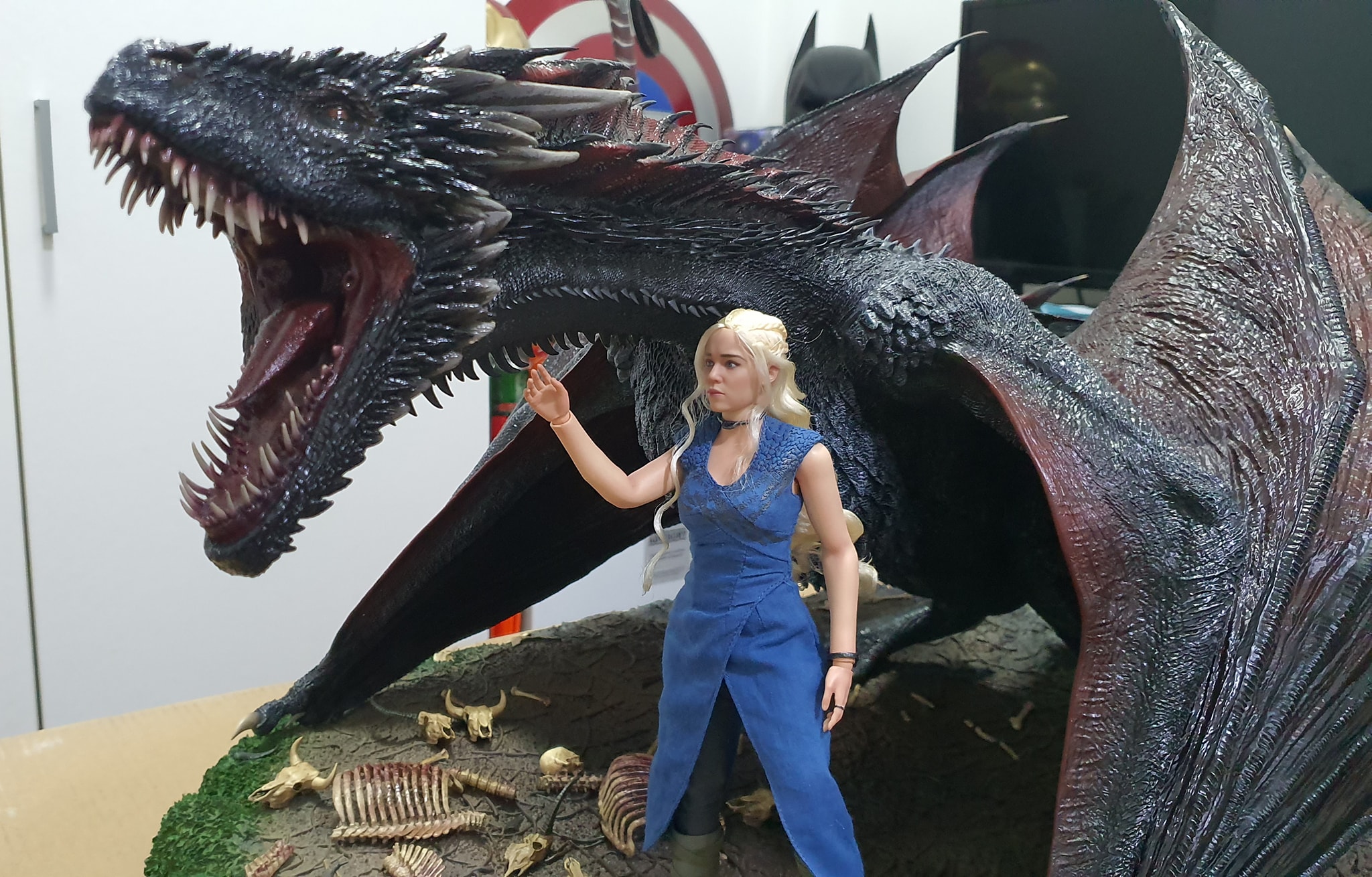 1/12 Game of Thrones Daenerys Targaryen, Mother of Dragons