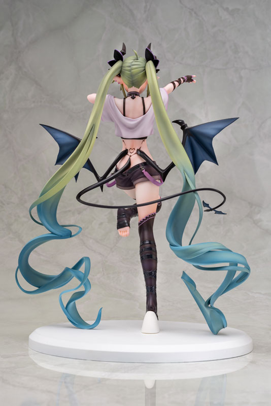 DELUXE Original Character Riisu-chan 1/6