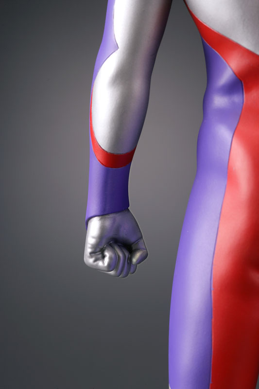 Character Classics Ultraman Tiga