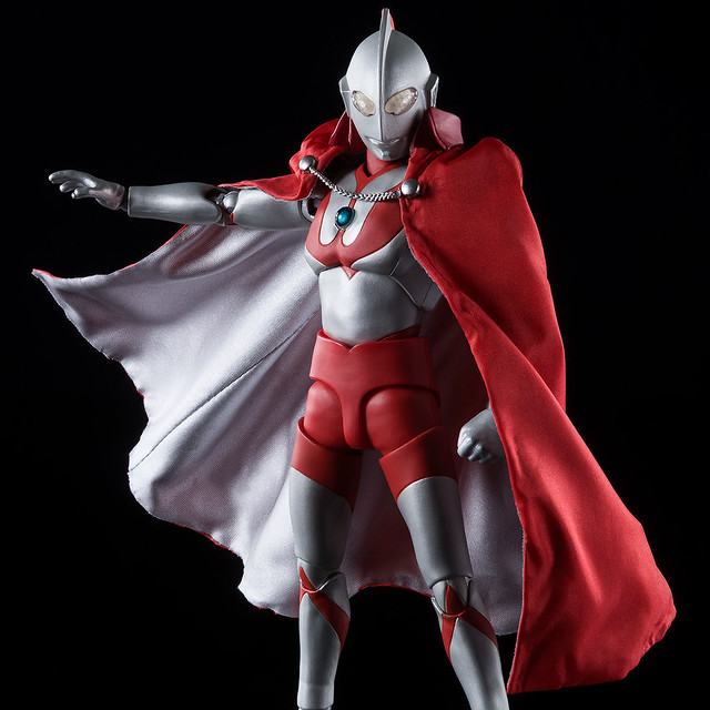 SHFiguarts Ultraman Brothers Cloak