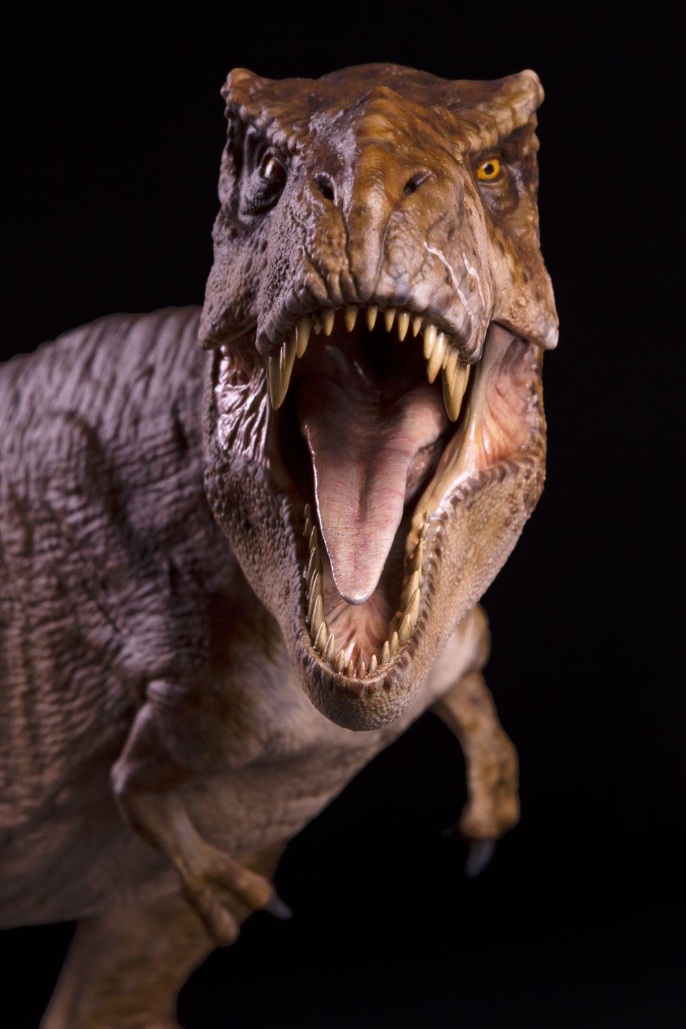 Jurassic World – Final Battle Tyrannosaurus Rex 1:24 Scale Statue