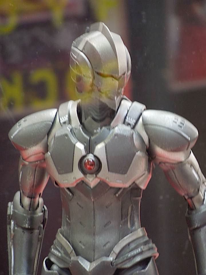 1/6 ULTRAMAN SUIT STEALTH VERSION