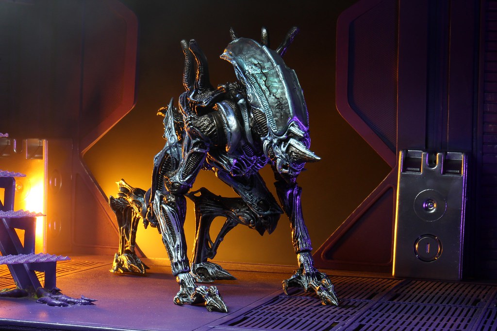 Ultimate Rhino Alien (Kenner Tribute)