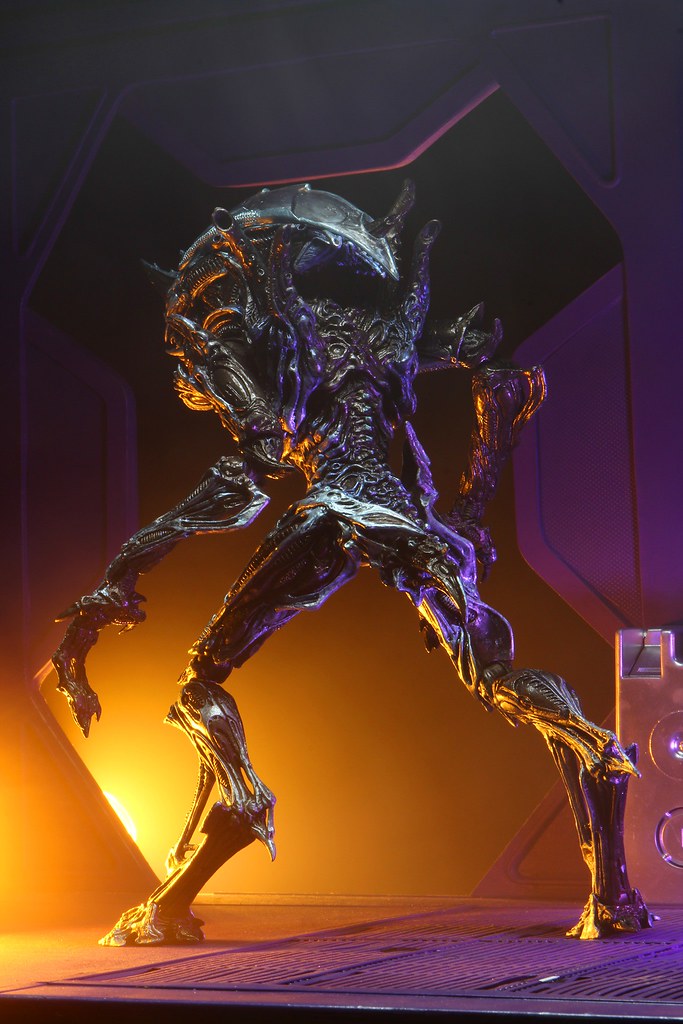 Ultimate Rhino Alien (Kenner Tribute)