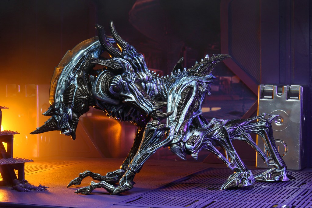 Ultimate Rhino Alien (Kenner Tribute)