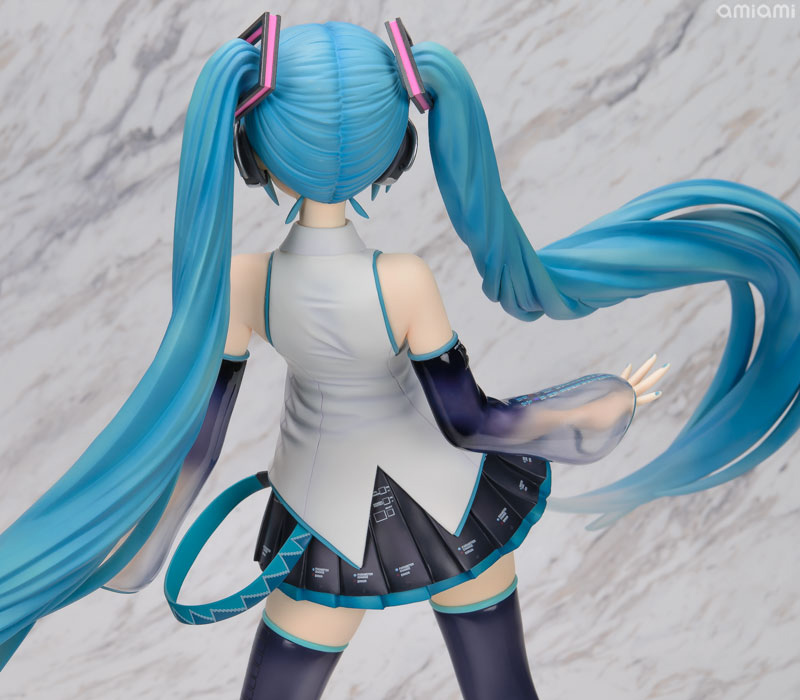 Character Vocal Series 01 Hatsune Miku V3 1/4