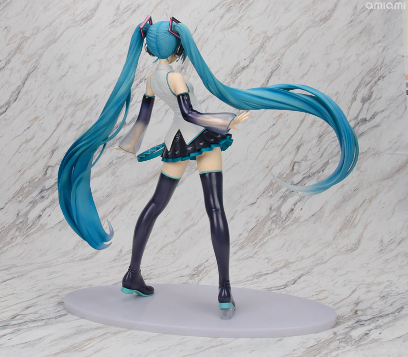 Character Vocal Series 01 Hatsune Miku V3 1/4