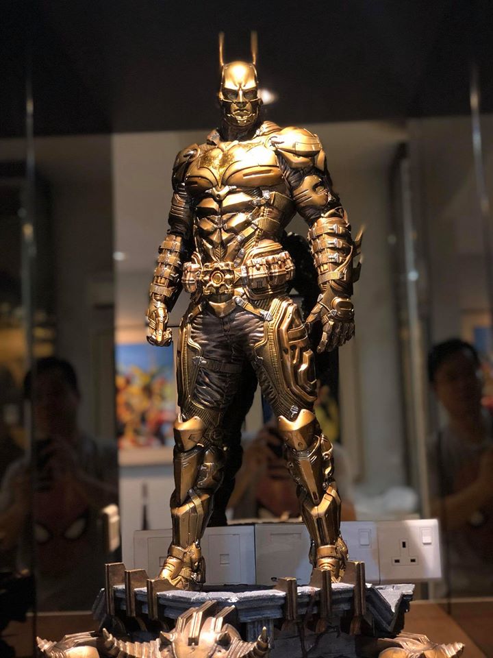 Batman Beyond Gold Version