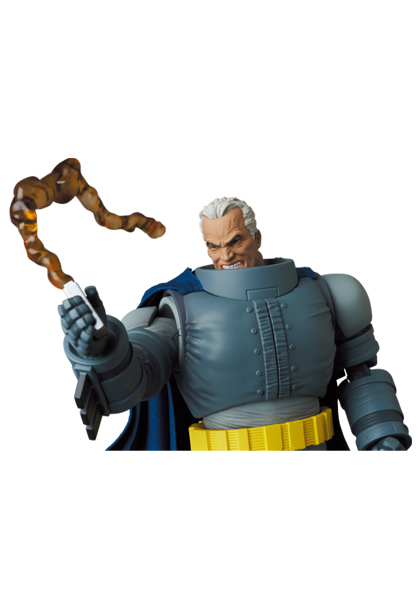 MAFEX ARMORED BATMAN (The Dark Knight Returns)
