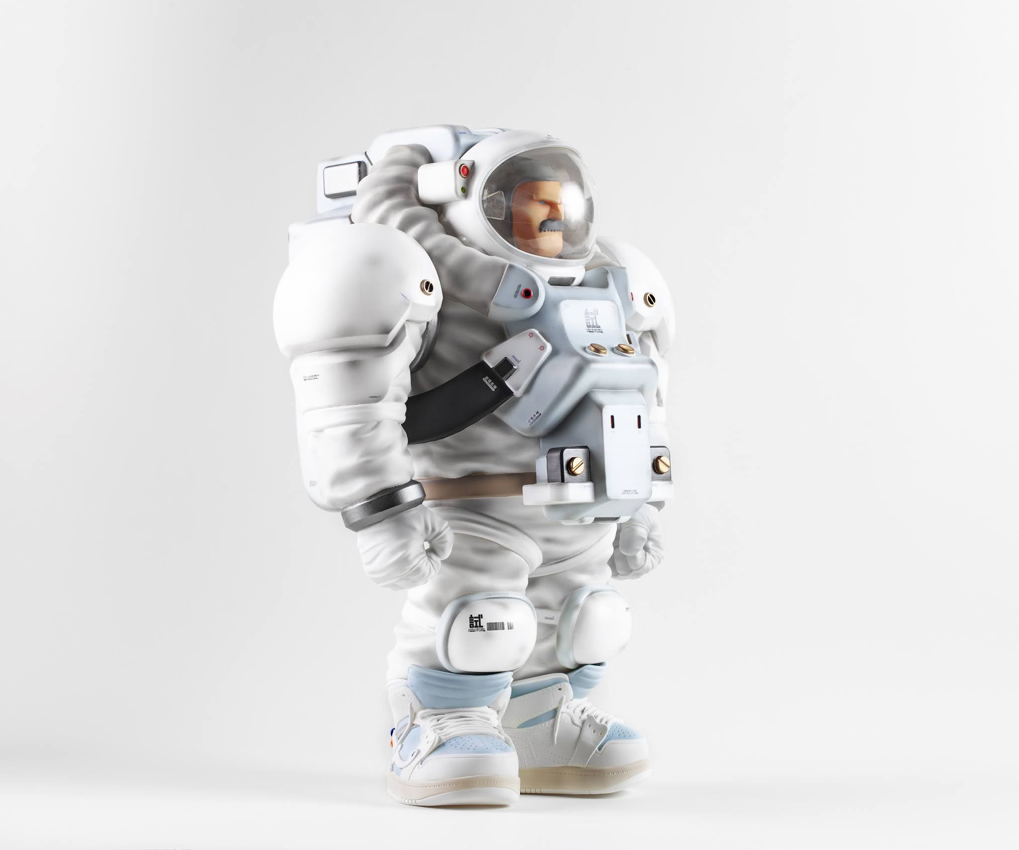 LOWFOOL TMALL PIONEER (01)