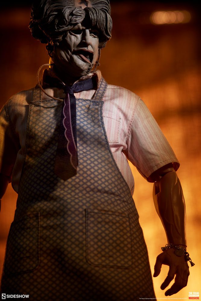 Don't Open That Door: Leatherface Deluxe Sixth Scale Figure