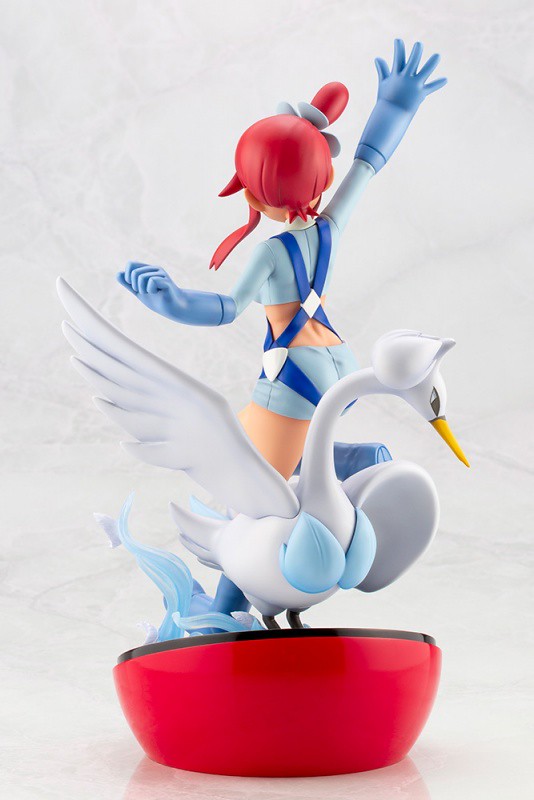 Pokemon Center Original Figure Skyla & Swanna