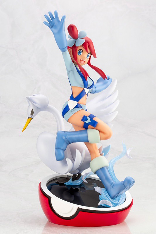 Pokemon Center Original Figure Skyla & Swanna
