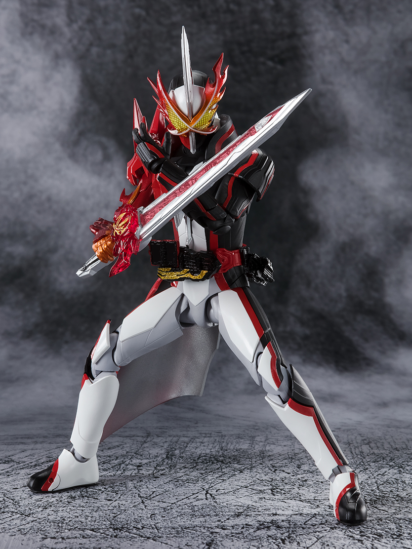 SHFiguarts Kamen Rider Saber Brave Dragon