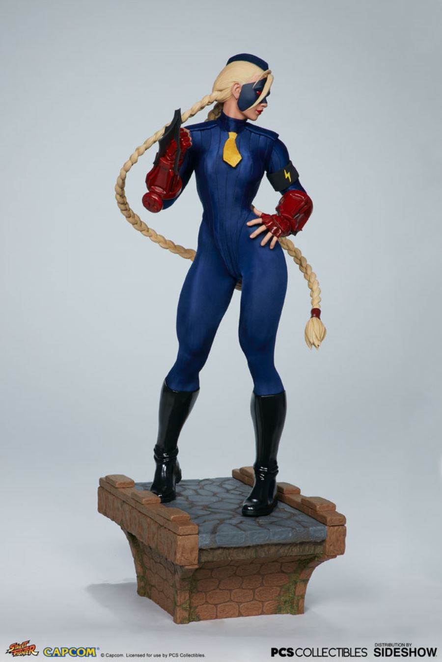 Cammy: Decapre 1/3 Scale Statue