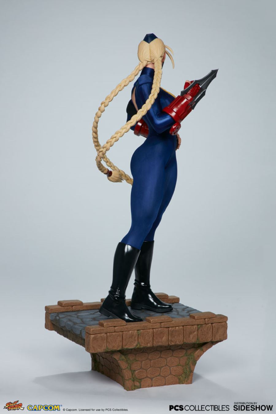 Cammy: Decapre 1/3 Scale Statue