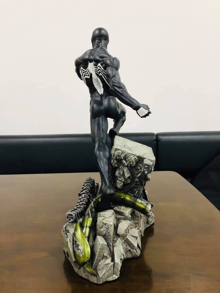 Spider-Man back in black