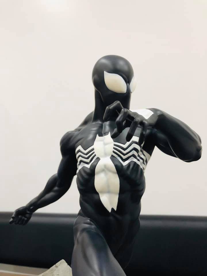 Spider-Man back in black