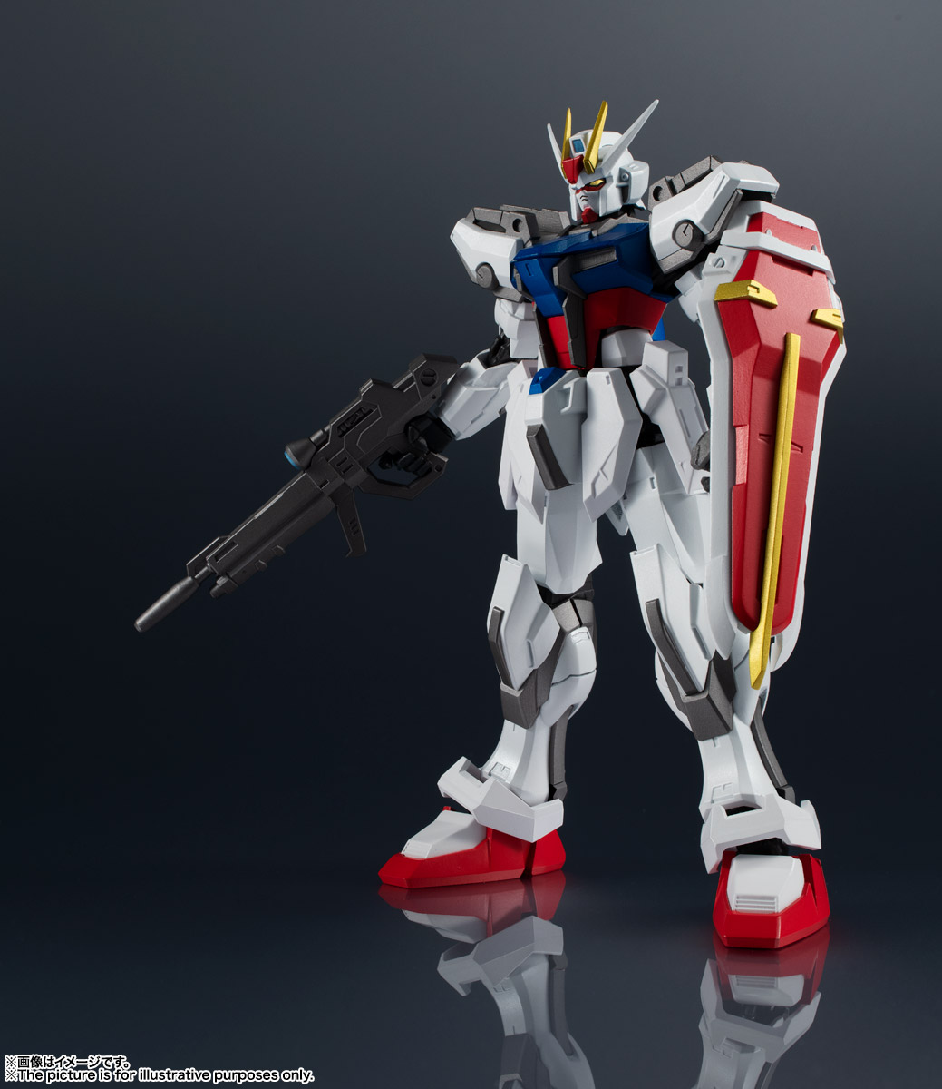 GUNDAM UNIVERSE GAT-X105 STRIKE GUNDAM