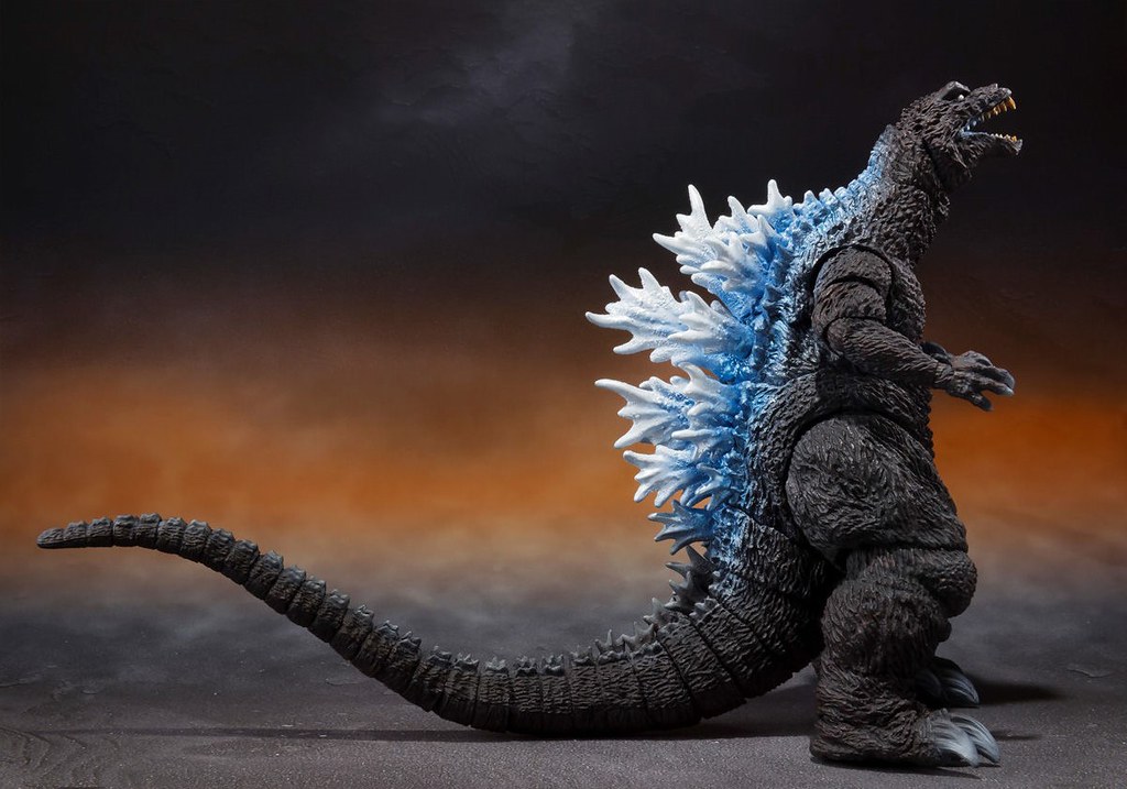 SHMonsterArts Godzilla (2001) Radiation Hotline Ver.