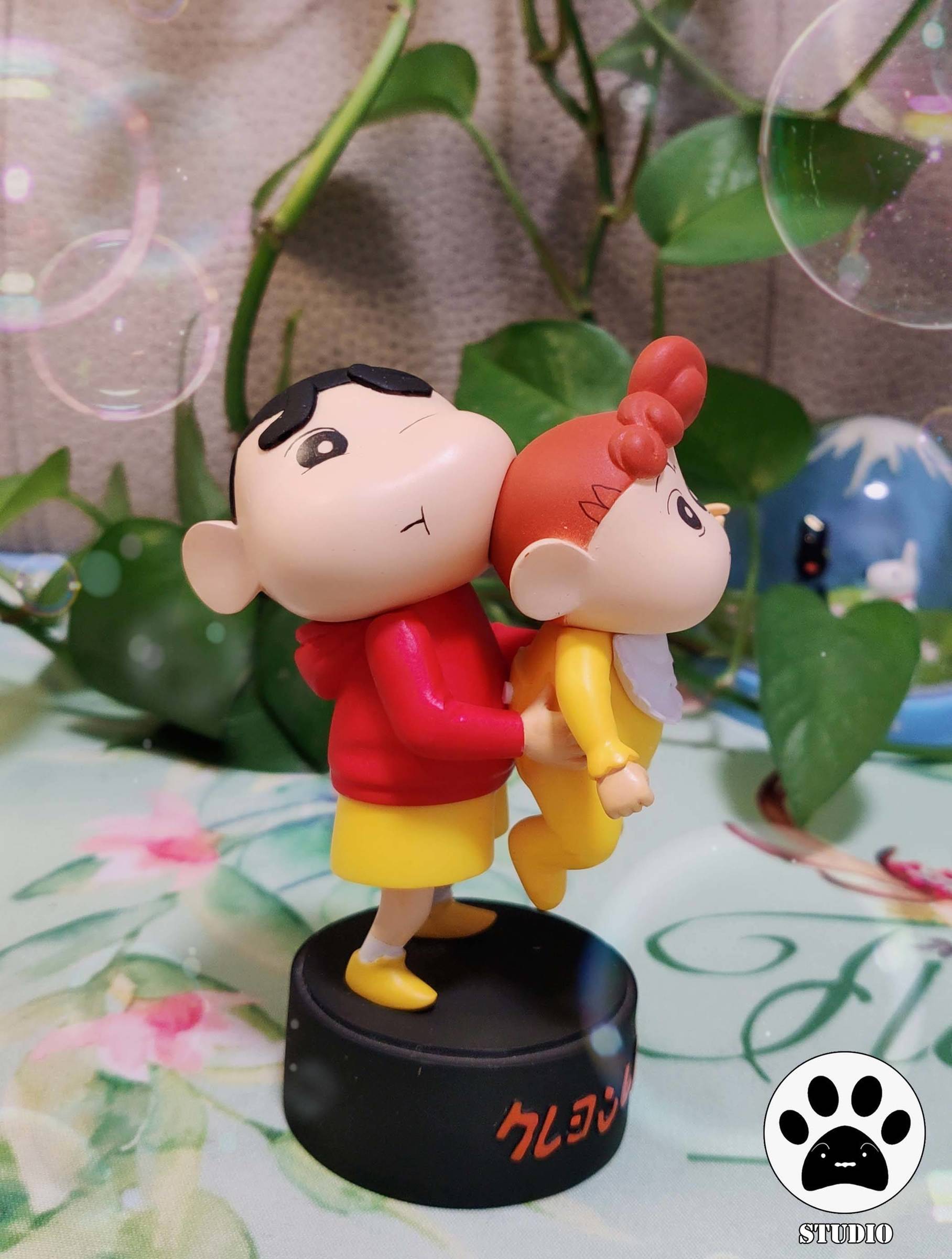 Shinchan & Himawari