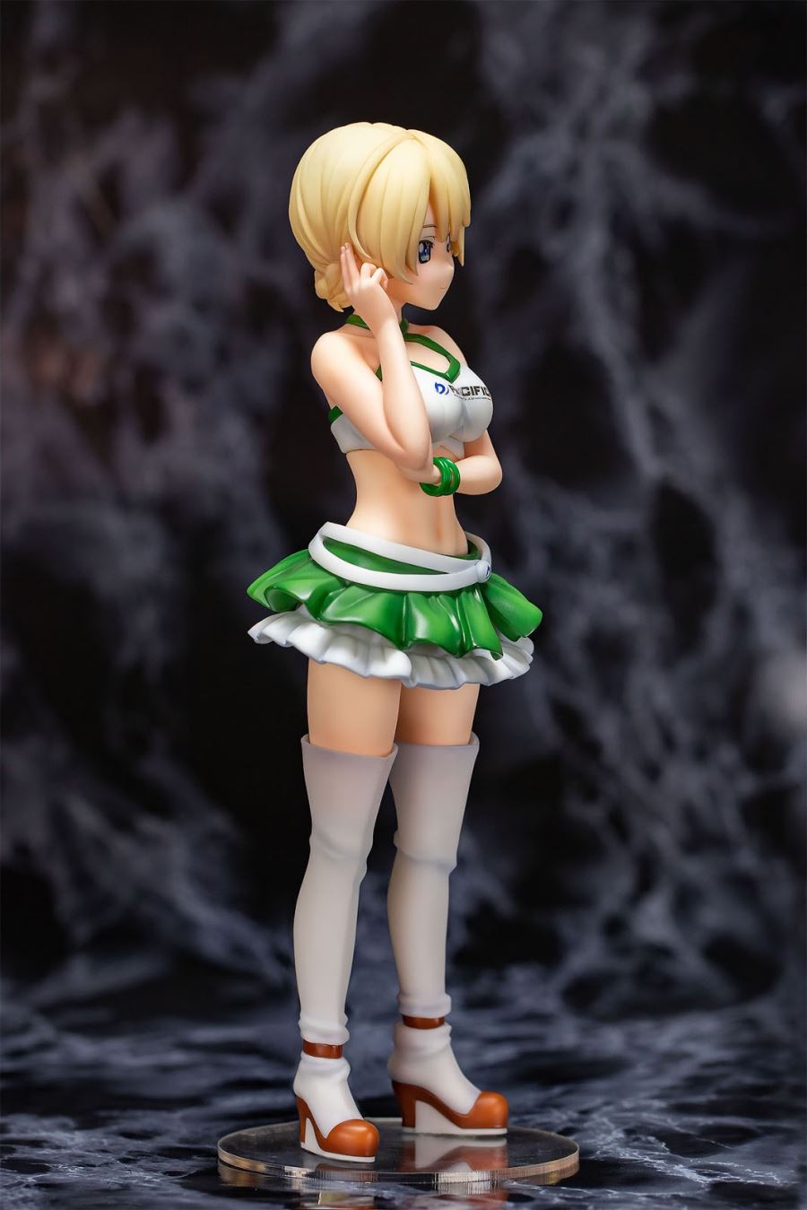 Girls und Panzer x PACIFIC - Darjeeling -Race Queen ver.- Resized Edition 1/5 