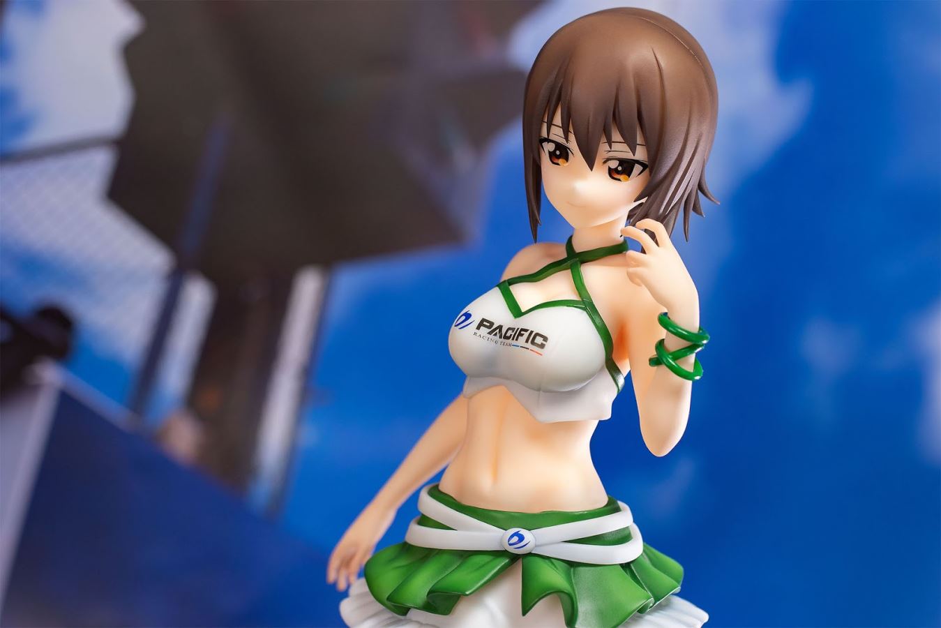 Girls und Panzer x PACIFIC - Maho Nishizumi -Race Queen ver.- Resized Edition 1/5