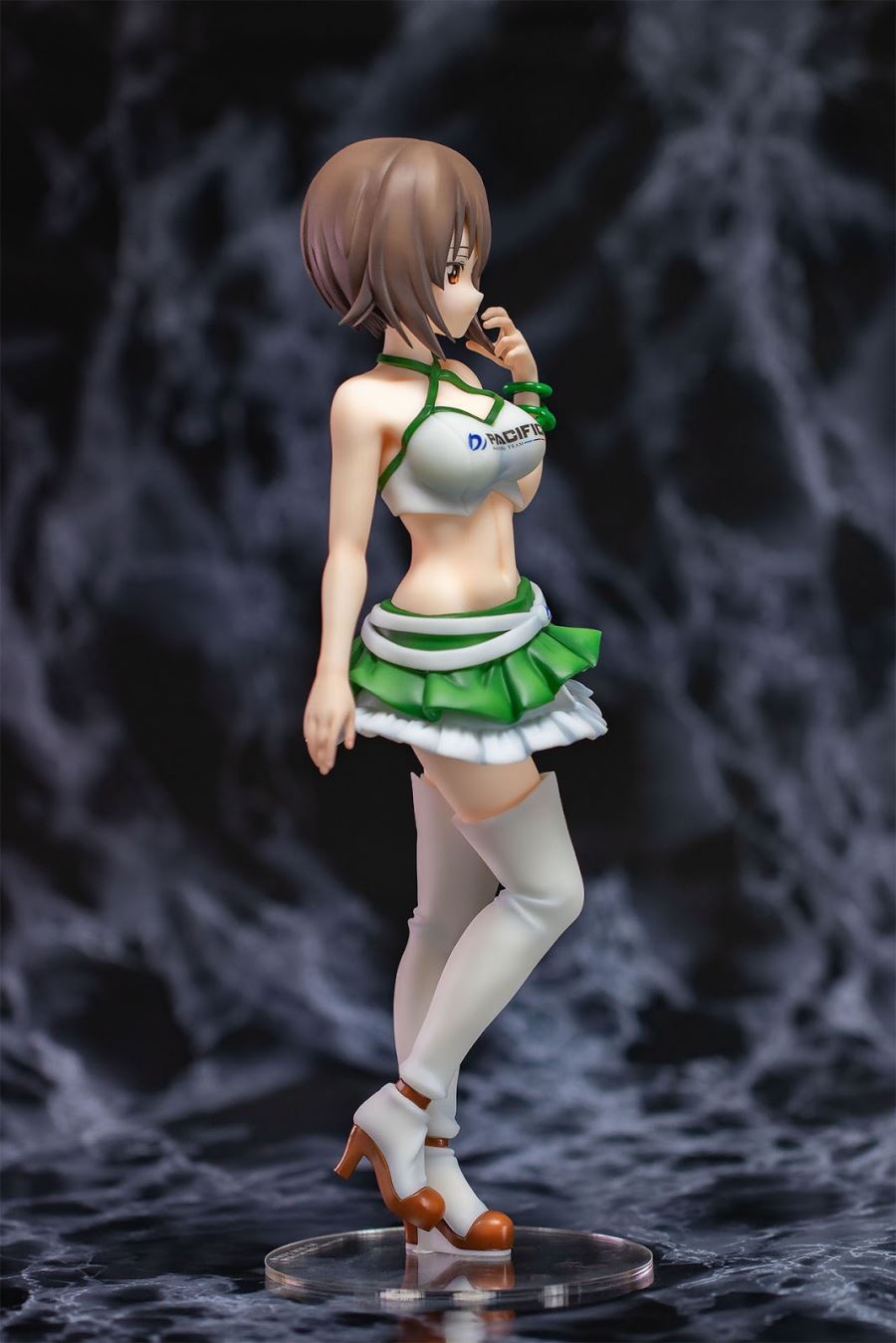 Girls und Panzer x PACIFIC - Maho Nishizumi -Race Queen ver.- Resized Edition 1/5