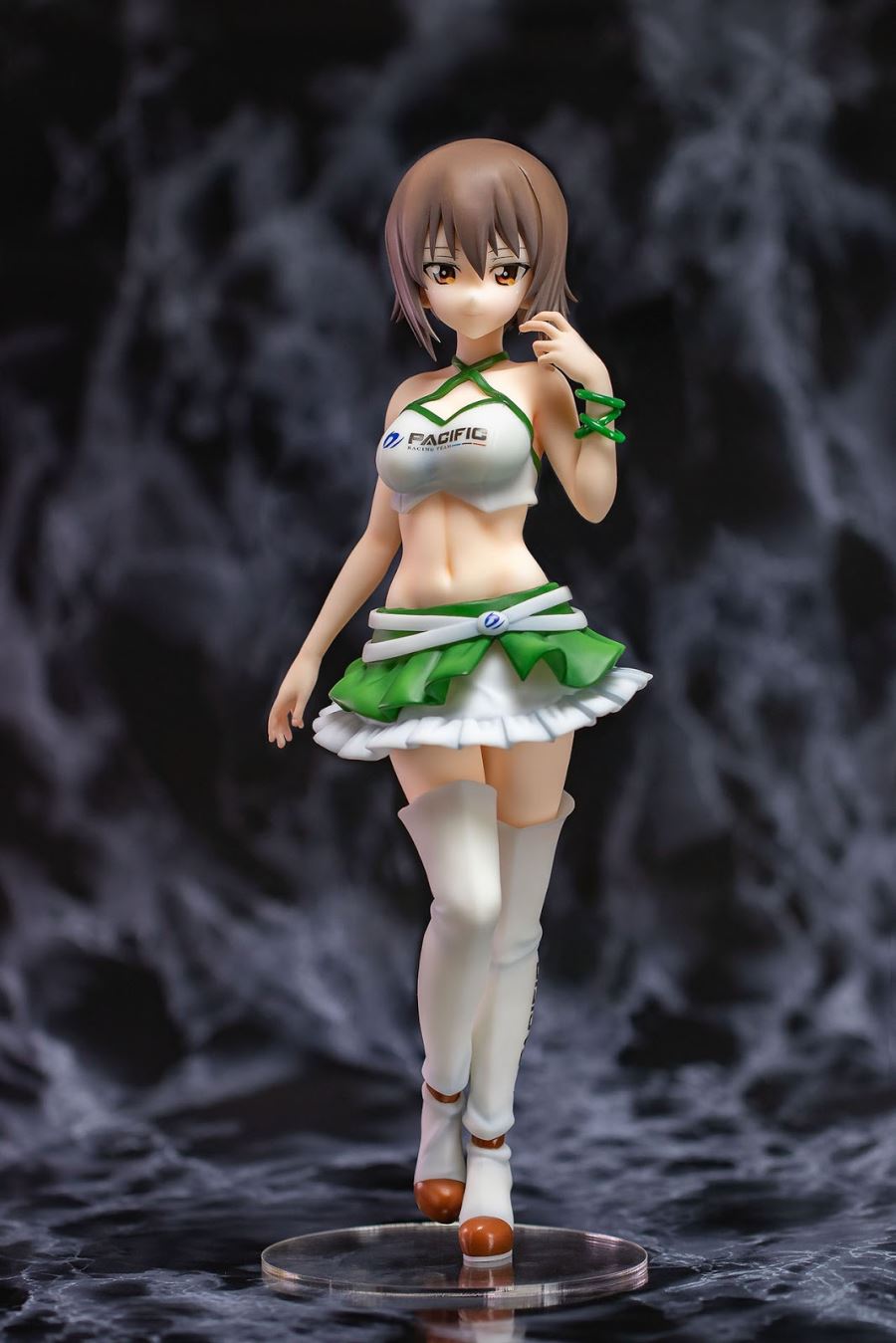 Girls und Panzer x PACIFIC - Maho Nishizumi -Race Queen ver.- Resized Edition 1/5