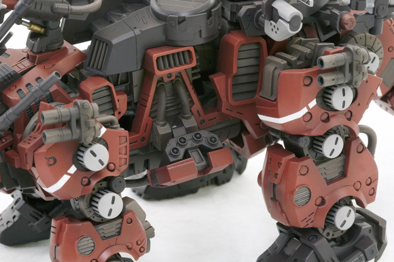 HMM ZOIDS 1/72 EZ-004 Red Horn