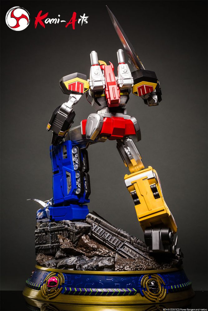 Power Rangers : Megazord statue