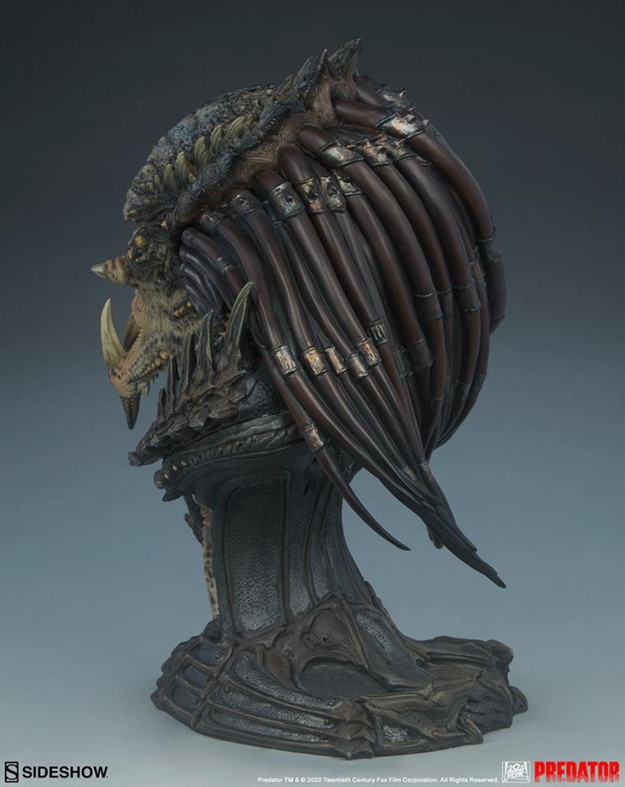 19-inch Predator Bust
