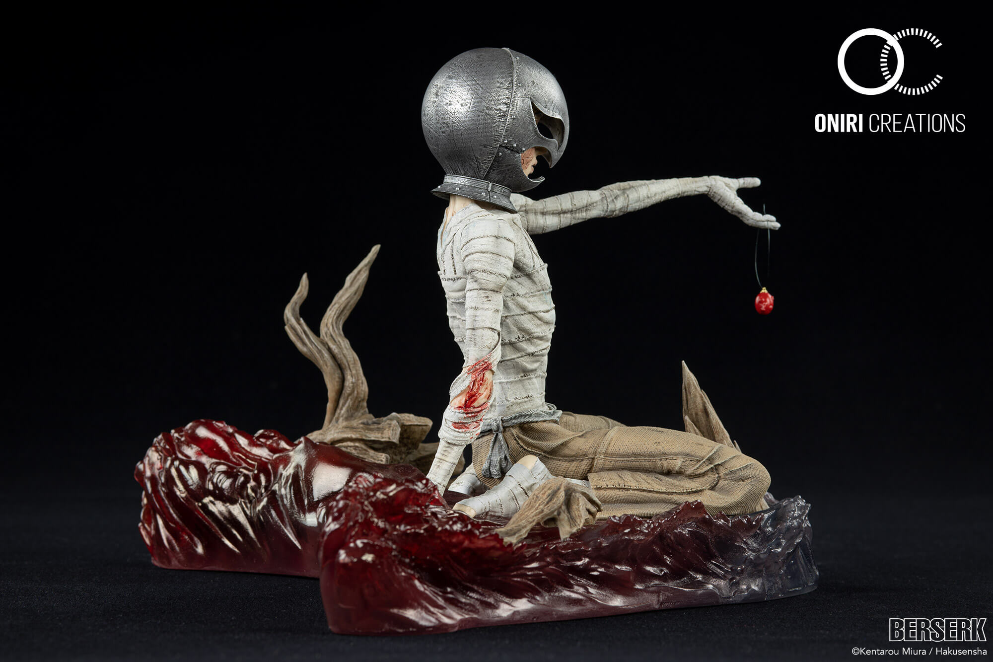 GRIFFITH – THE FALLEN HAWK 1/6 STATUE