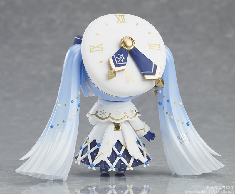 Snow Miku Nendoroid Preview -Glowing Snow Ver.-