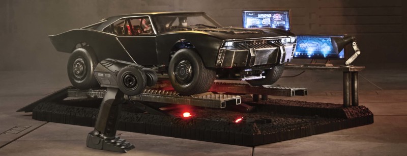Mattel Creations The BATMAN™ The Ultimate Batmobile 1/10