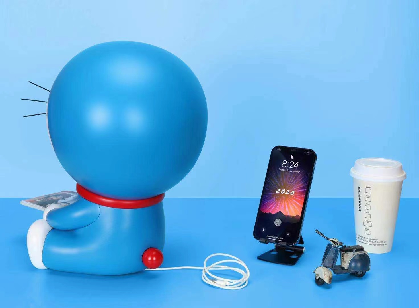 Doraemon wireless charging station